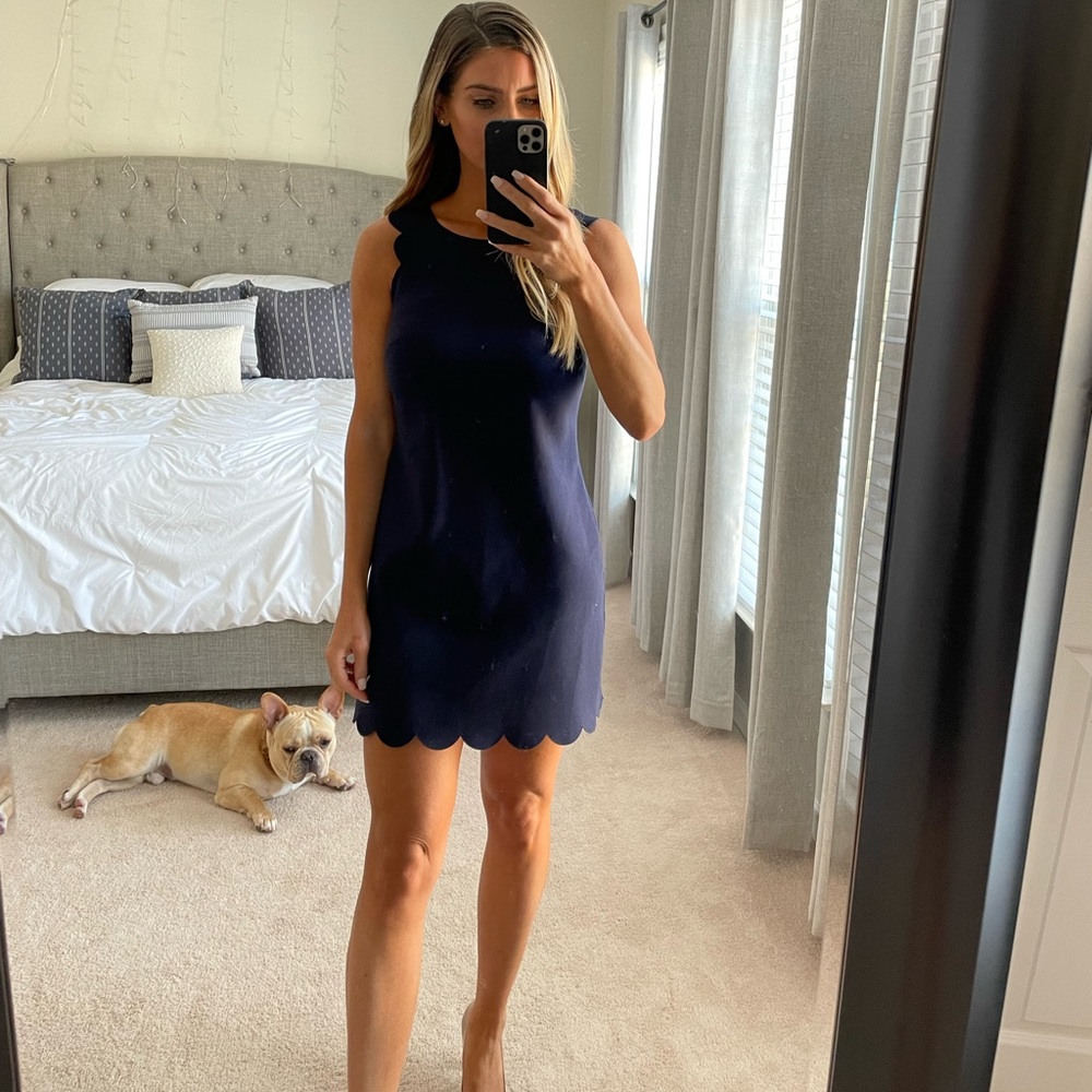 Navy blue Scallop J Crew Dress - Size for 00 but fits like a 0-2.